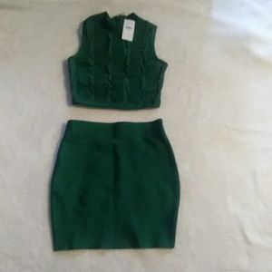 2 piece green sleeve crop top & skirt
